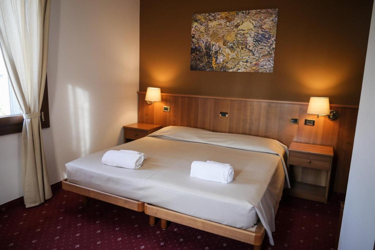 Villanova Hotel San Bonifacio Eksteriør bilde